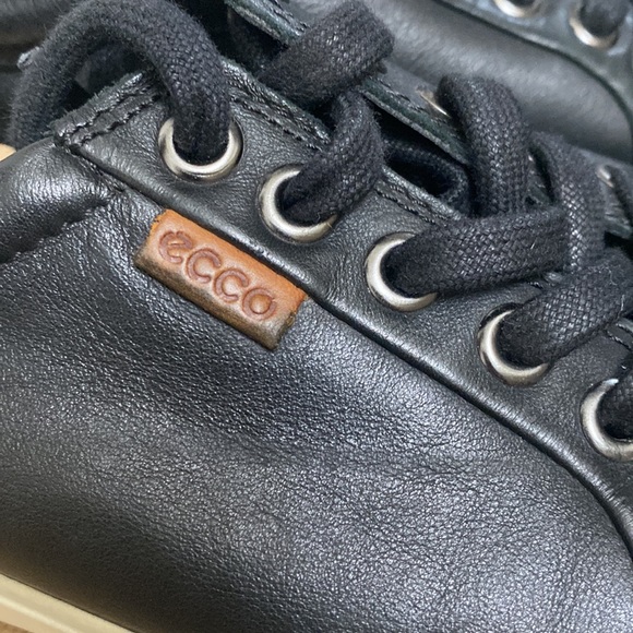 Ecco Black Leather Sneakers - Picture 3 of 14